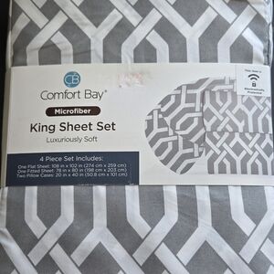 Comfort Bay Microfiber Sheet Set in Gray and White